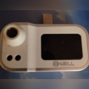 Ewell White and Black Temperature Device